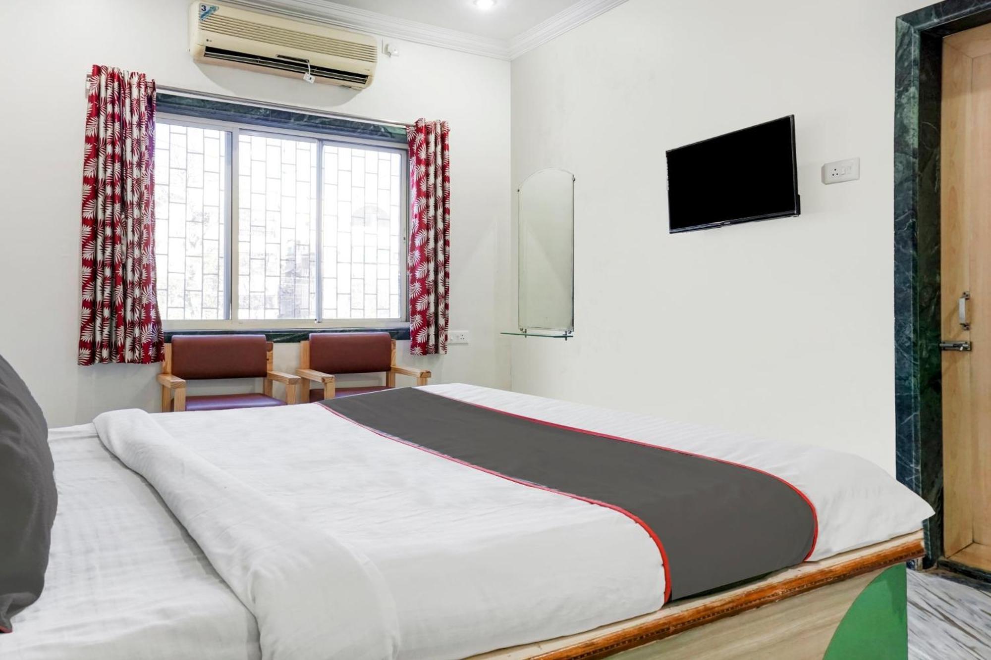 Collection O Shreya Hotel Talegaon Dabhade Buitenkant foto